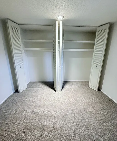 2101 SW Camelot Ct — Photo 30