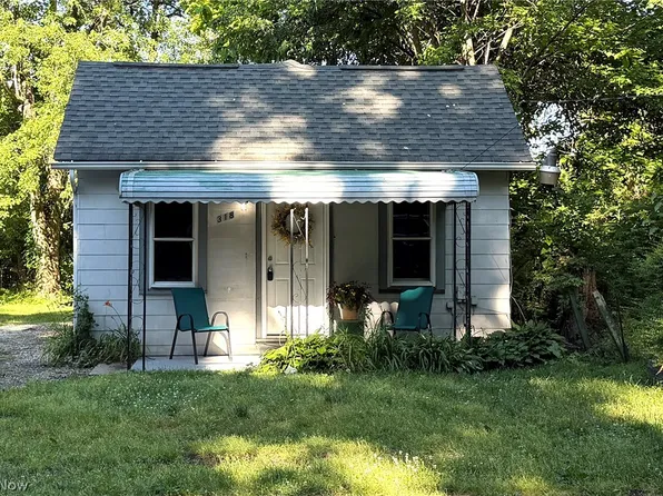 318 Joseph Ave, Barberton, OH 44203