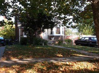 9534 Ward St, Detroit, MI 48227