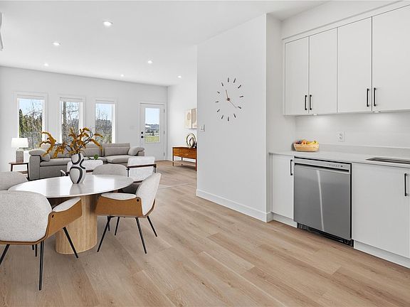 5th image of 7057 Central Saanich Rd #101