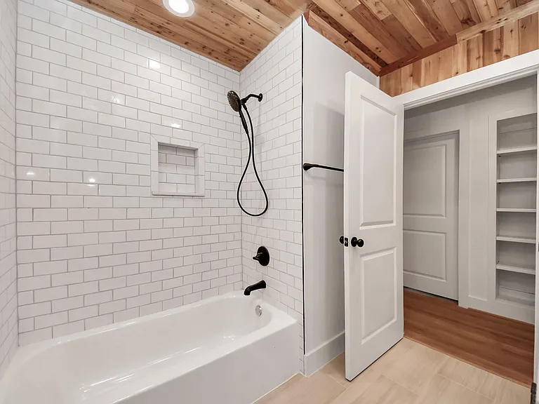 9261 Autauga St — Photo 17
