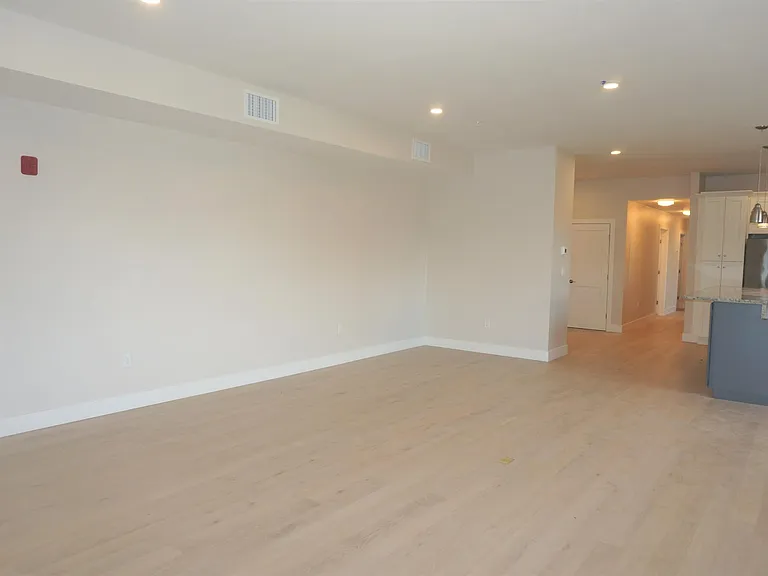 99 Moody St #Penthouse 9 — Photo 11