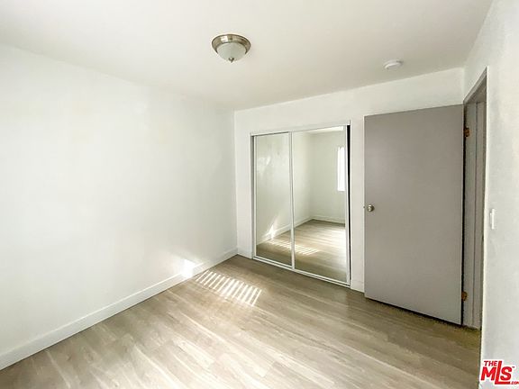 5th image of 508 N Ardmore Ave APT B