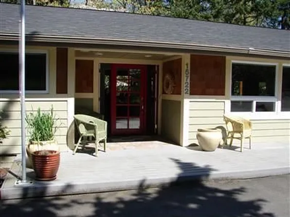 15722 Simonds Rd NE, Kenmore, WA 98028