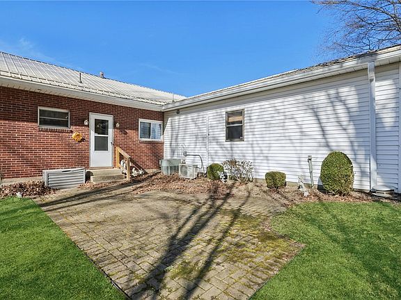 5th image of 509 1st Street Ext