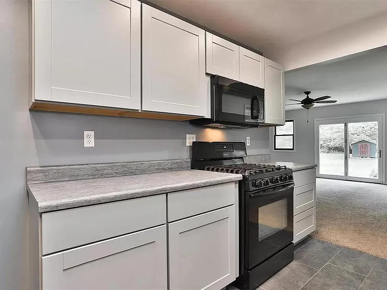 118 Irene Dr — Photo 5