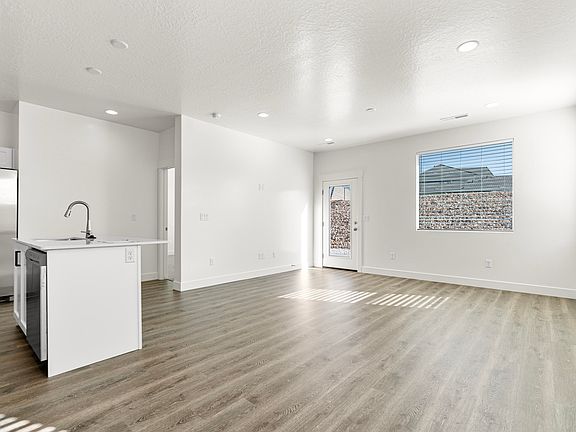 5th image of LOT 116 Desert Ter
