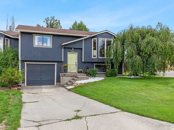 919 S Calvin Rd, Spokane Valley, WA 99037