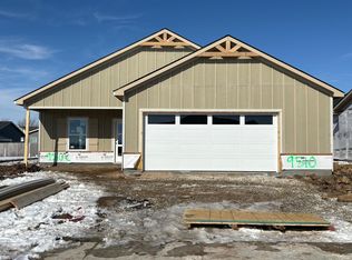 9510 E Hurst St, Wichita, KS 67210