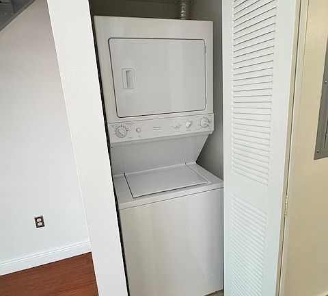 Washer/ Dryer on ground floor