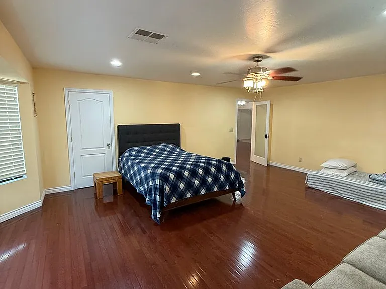 3800 Casey Ct — Photo 35
