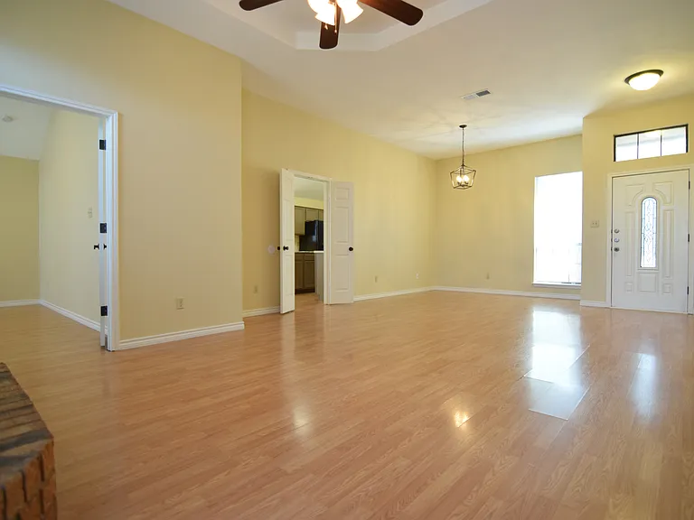 2304 Skipcha Dr — Photo 8