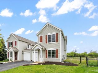 2475 Roxbury Ln, Montgomery, IL 60538