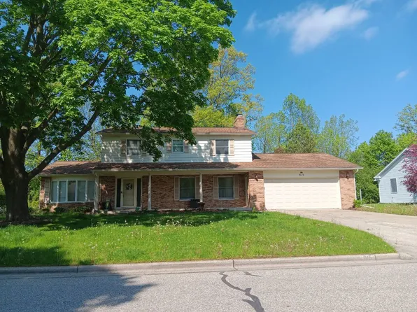 815 Canterbury Dr, Saginaw, MI 48638