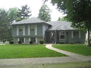 1st image of 1101 W 87th St