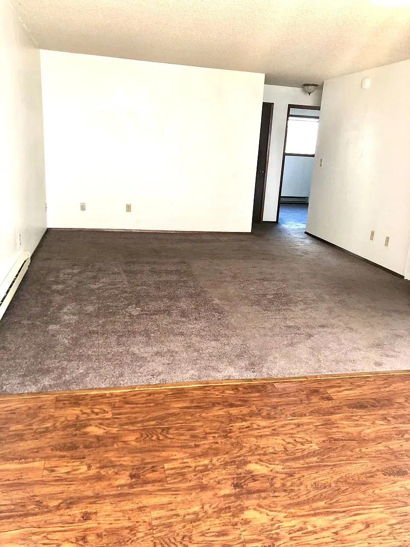 Delaware Apartments — Photo 4