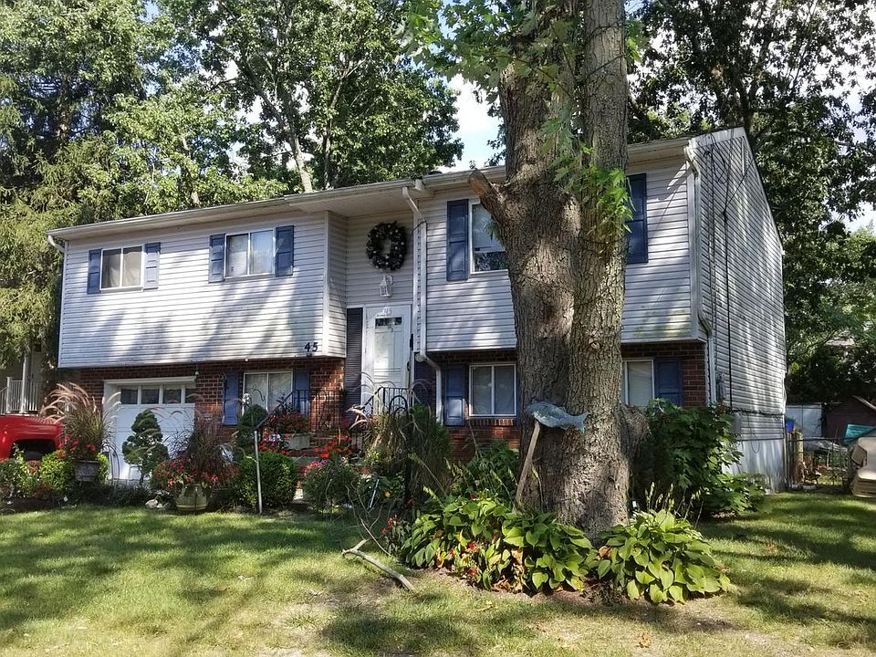 2nd image of 45 Columbus Ave
