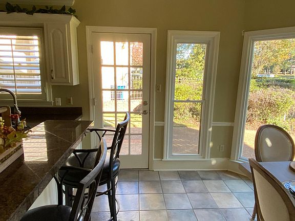 4th image of 8895 Darby Dan Ln