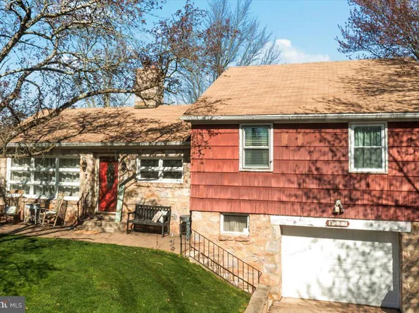 227 E 7th Ave, Trappe, PA 19426