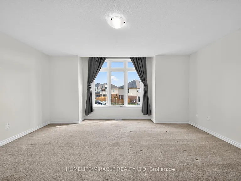 23 Pinot Cres #UPPER — Photo 30