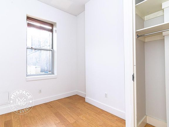 4th image of 828 Saint Johns Pl #1LR