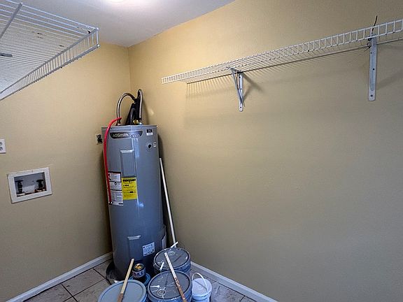 3rd image of 2017 Indica Trl