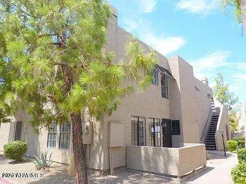 2 bed, 2.5 bath, 1072 sqft, $1,325 — Photo 1