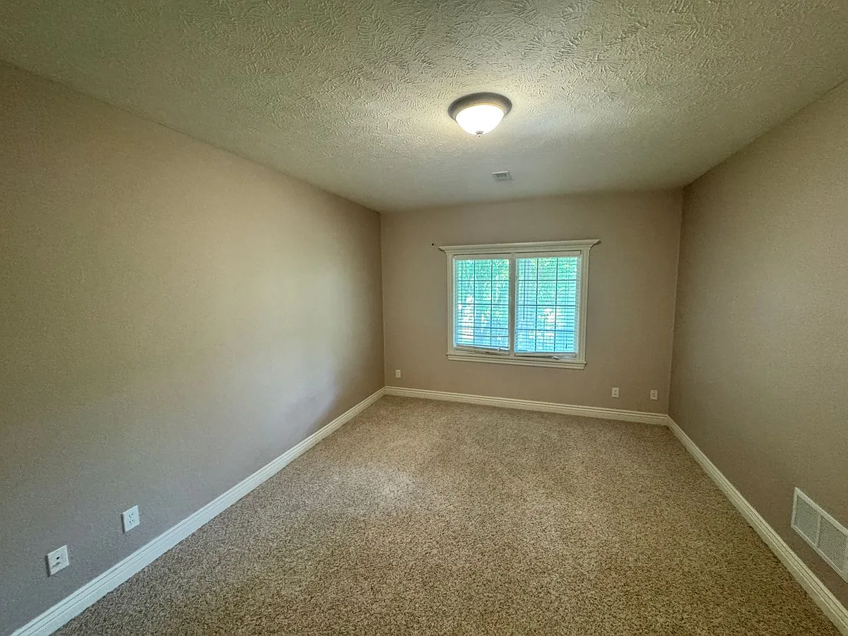 Building Photo - 1704 Mulligan Pl