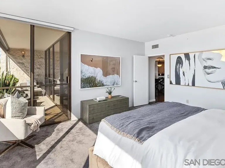 2500 Torrey Pines Rd #402 — Photo 3