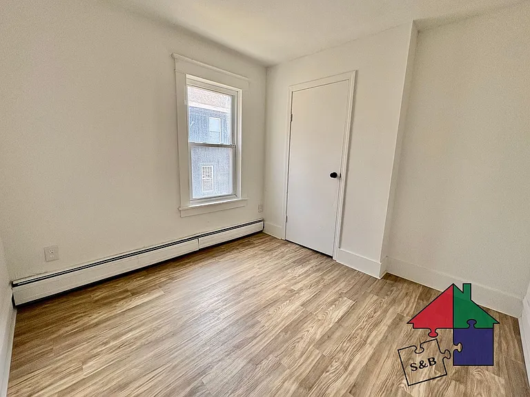 101 Union St — Photo 23