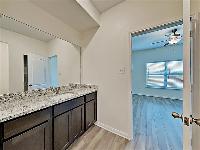 3149 Bowen St — Photo 13