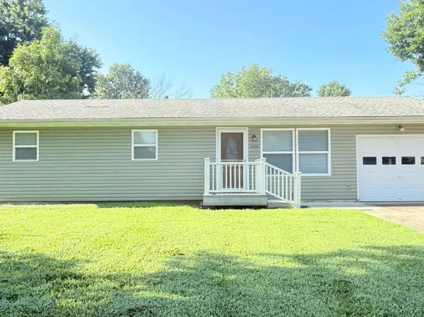 2008 Woodruff Ave, Bethany, MO 64424