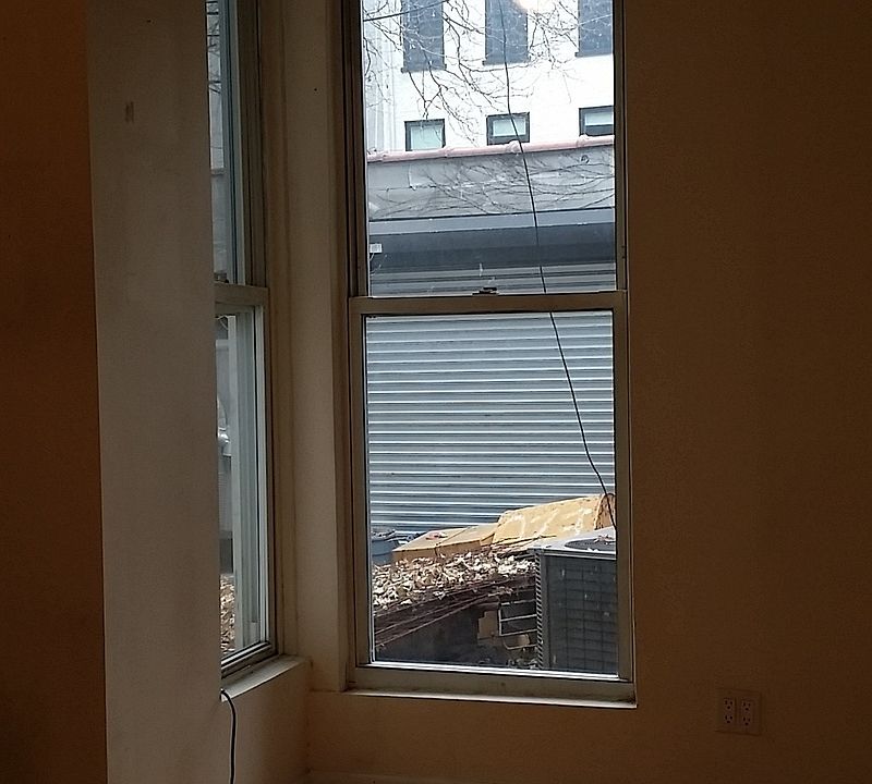 1st image of 493 Clinton Ave APT 3R