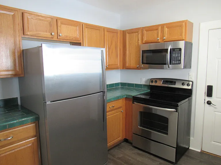 kitchen 2_04062023
