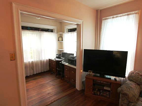 Living Room /office