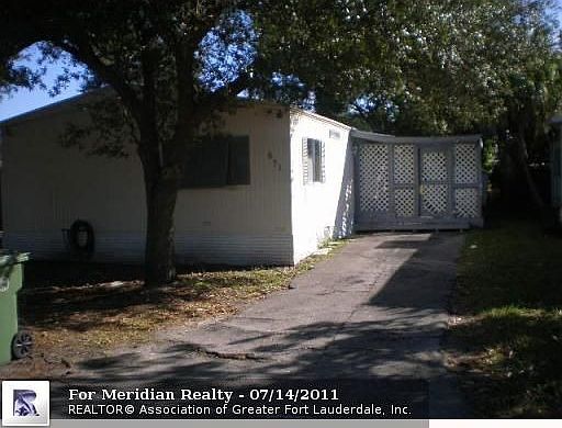 1st image of 671 NW 215th Ave