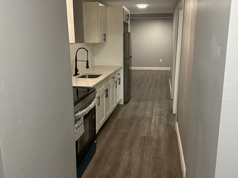 4766 Carpenter Ave #1 — Photo 5