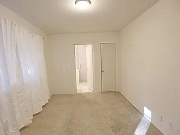 5th image of 1634 Oakdale St