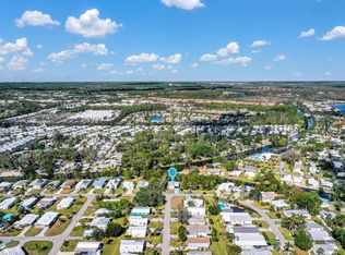 238 Riverwood Rd, Naples, FL 34114