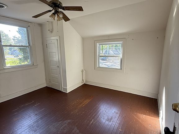 5th image of 207 N Camden Ave