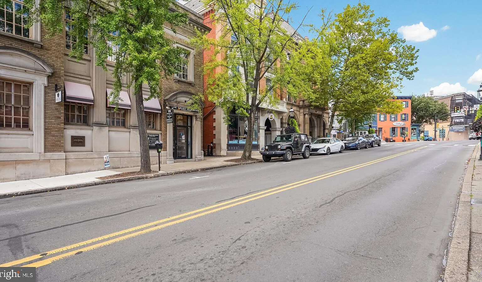1 bed, 1.0 bath, $1,375 — Photo 3