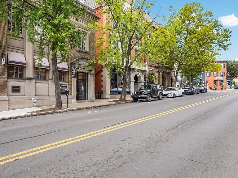 22 N Main St #5 — Photo 3