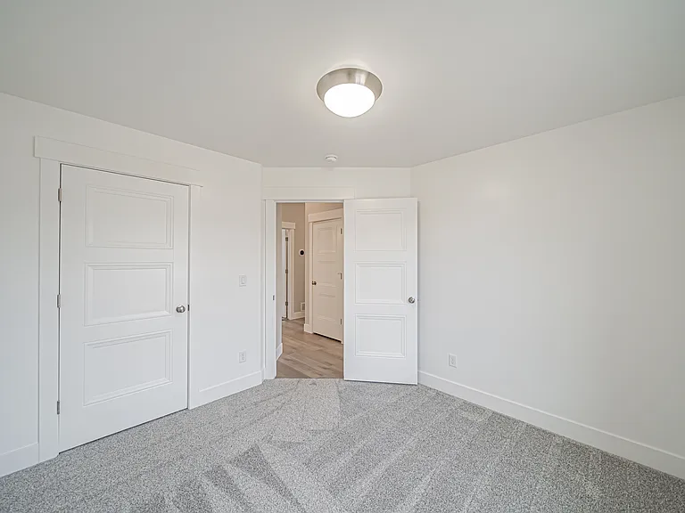 3190 Roundup Ln — Photo 23