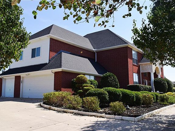 3rd image of 5008 Wind Hill Ct W