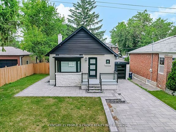 2nd image of 218 William St