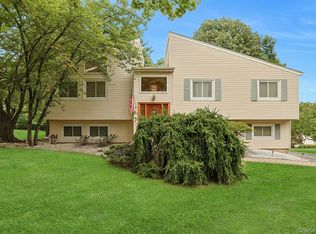 12 Rockridge Dr, Thiells, NY 10984