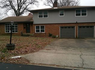 3030 E Rocklyn Rd, Springfield, MO 65804