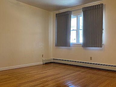 4th image of 60312 255th St