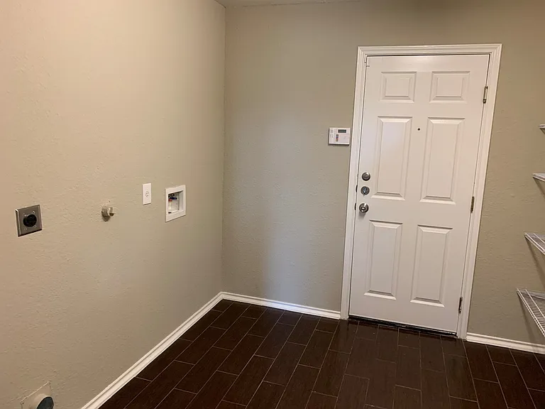 5716 Watercress Dr — Photo 14