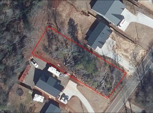 742 Tanner Rd, Taylors, SC 29687